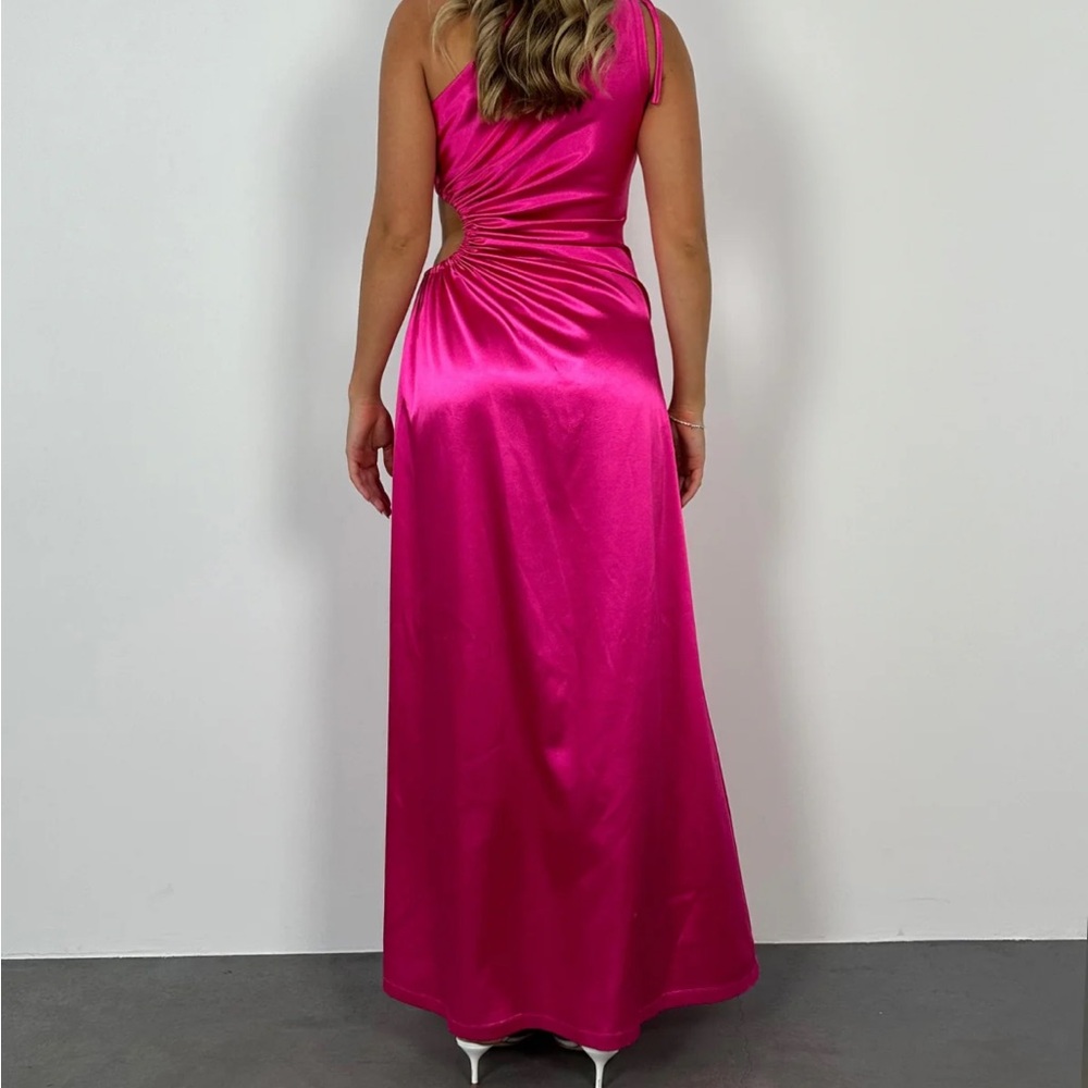 Elegant Pink One-Shoulder Nour Maxi Dress - Picture 2 of 10